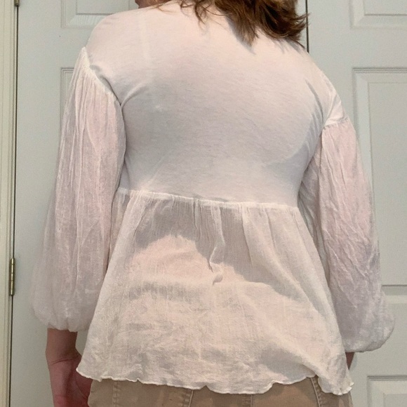 Zara Balloon Sleeve Subtle High-Low Flowy Peasant Top - Picture 3 of 4